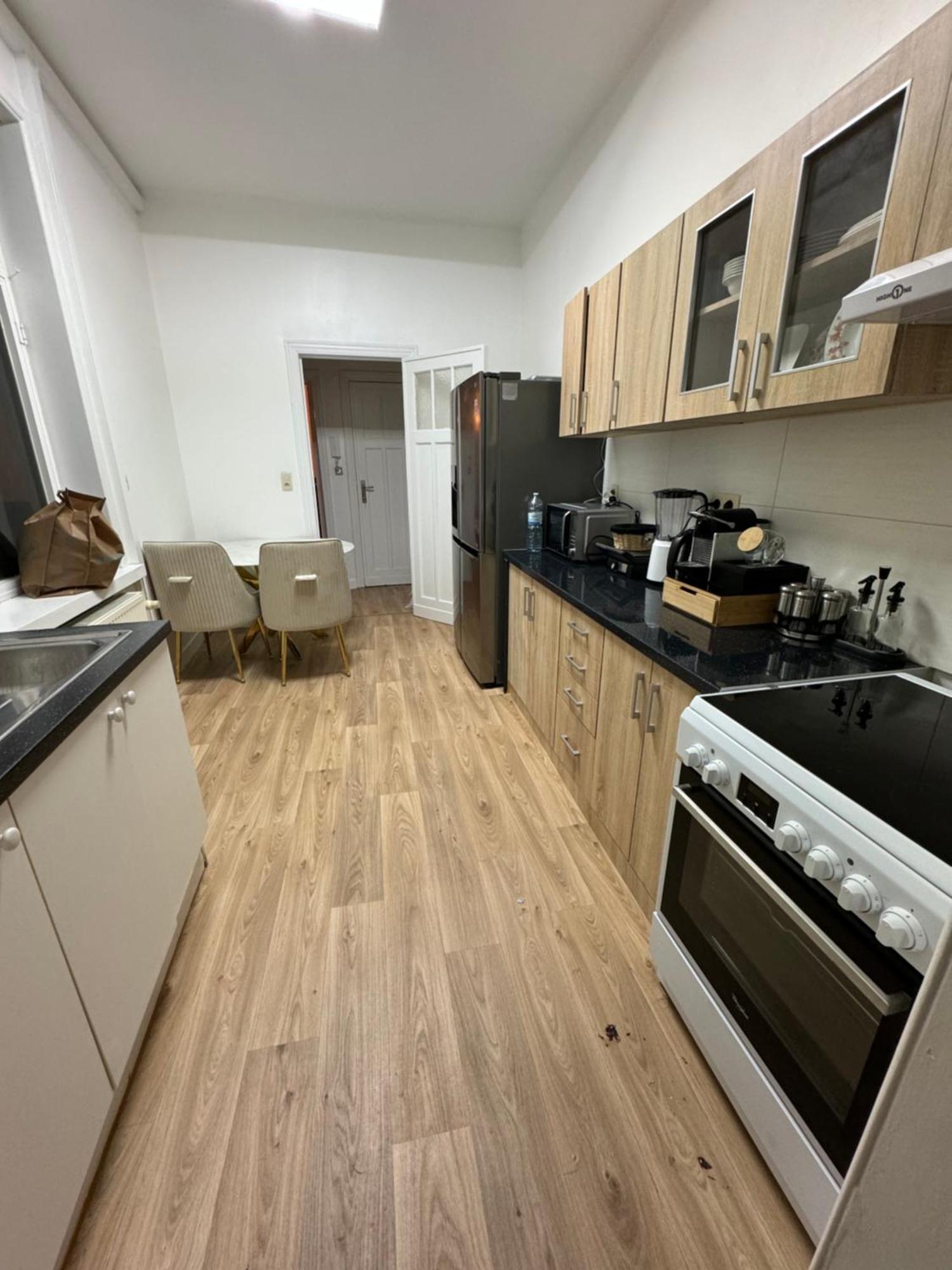 2 Luxueuse A Jette Appartement